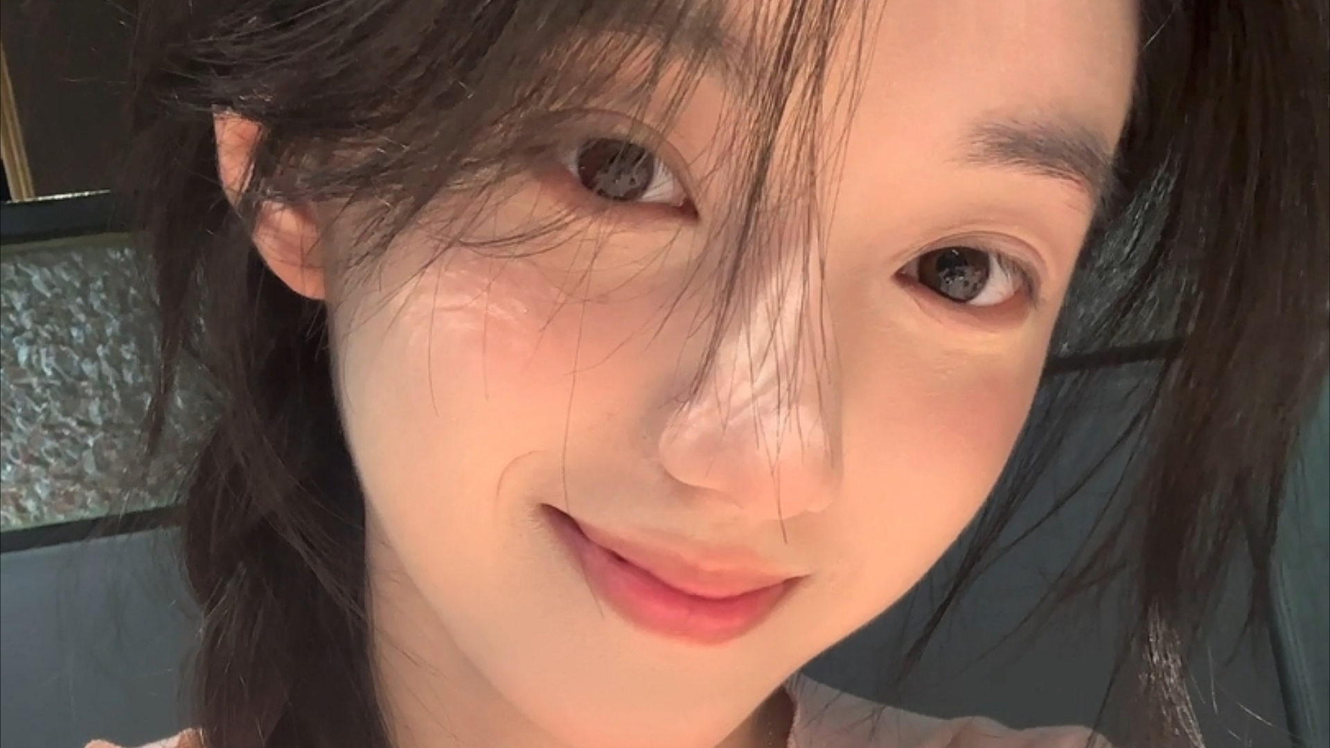 济南动物园大熊猫“华奥”迎来18岁生日